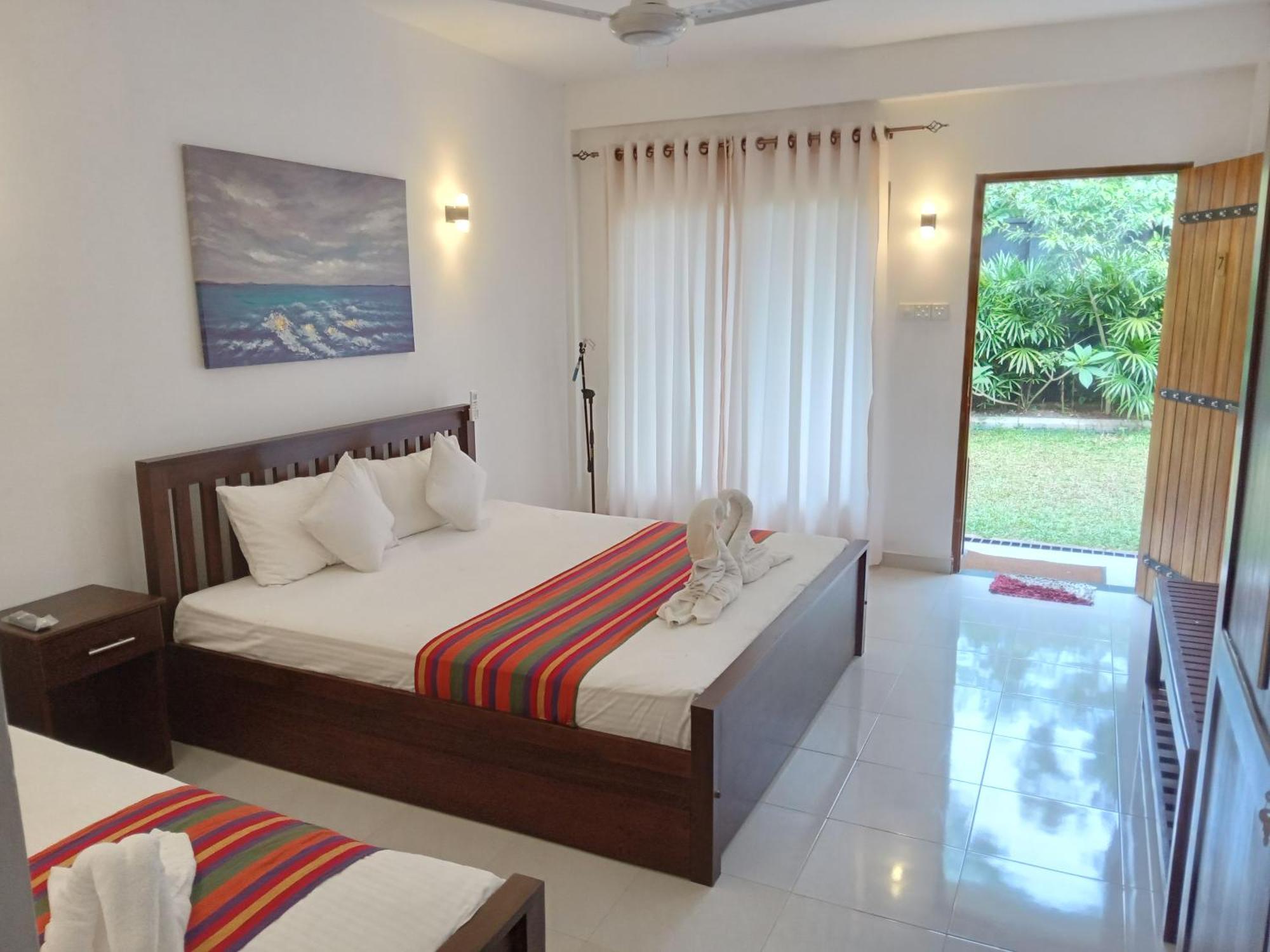 White Rose Safari Home Stay Udawalawe Buitenkant foto